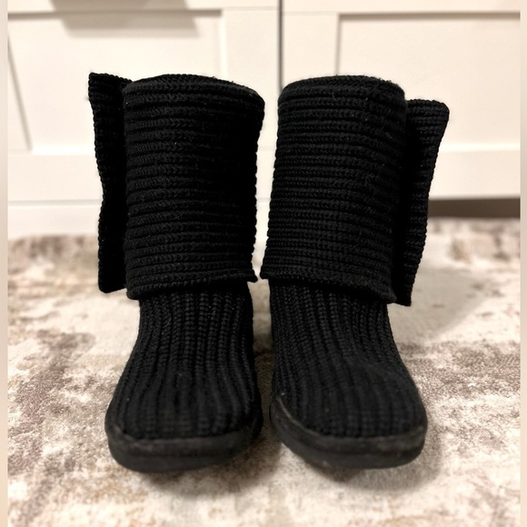 UGG Classic Cardy Boots - Picture 4 of 8